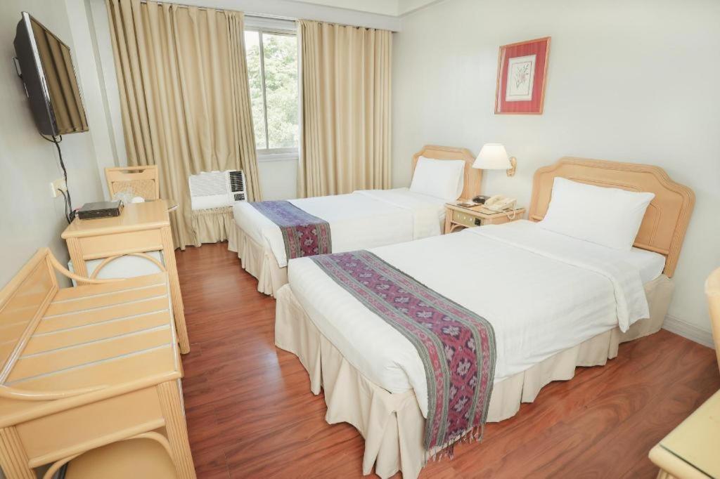 Casa Leticia Boutique Hotel Davao Bagian luar foto
