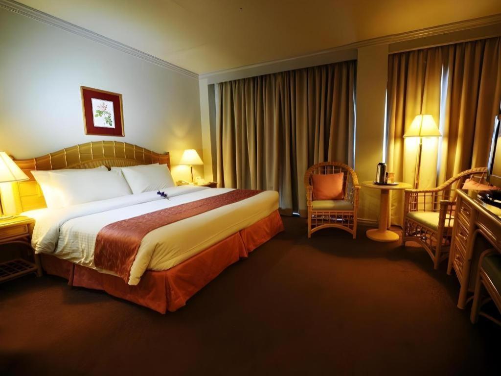 Casa Leticia Boutique Hotel Davao Bagian luar foto