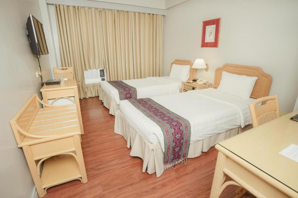 Casa Leticia Boutique Hotel Davao Bagian luar foto
