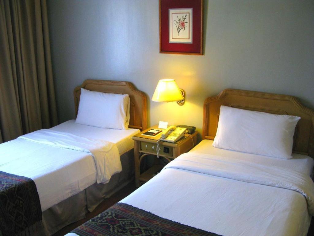 Casa Leticia Boutique Hotel Davao Bagian luar foto