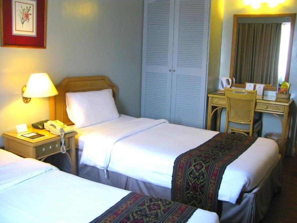 Casa Leticia Boutique Hotel Davao Bagian luar foto