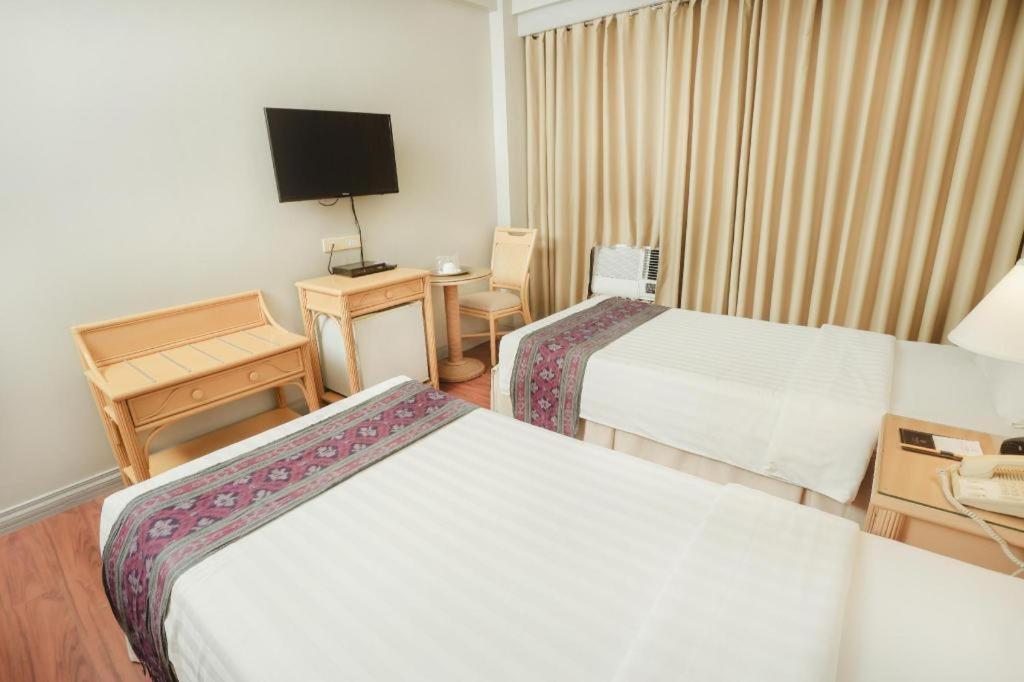 Casa Leticia Boutique Hotel Davao Bagian luar foto