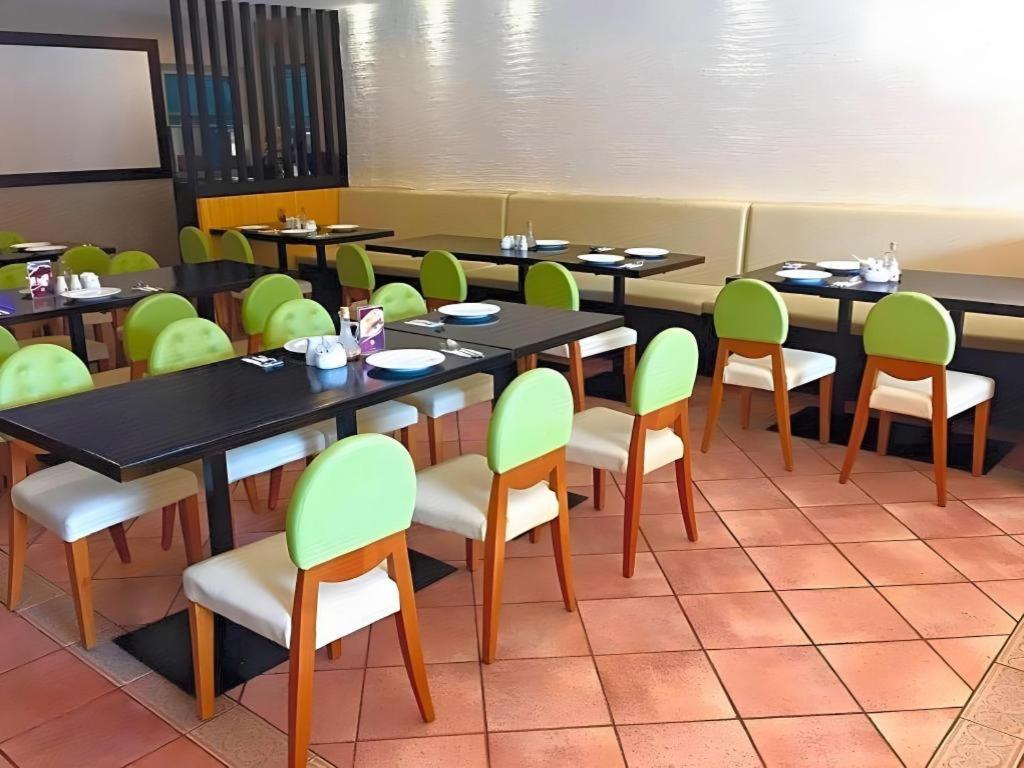 Casa Leticia Boutique Hotel Davao Bagian luar foto