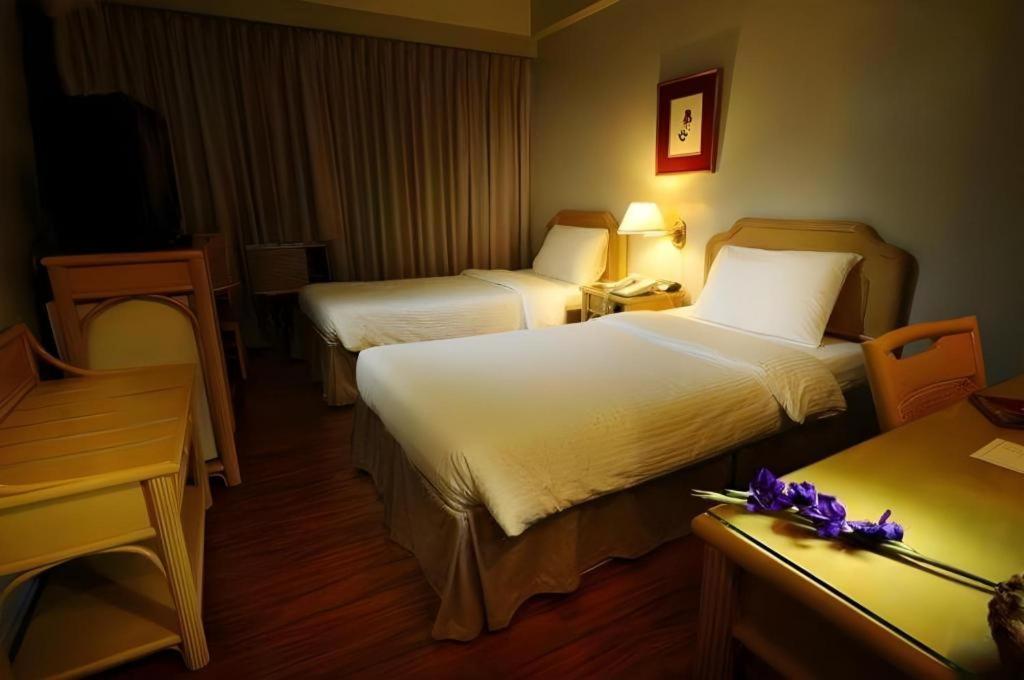 Casa Leticia Boutique Hotel Davao Bagian luar foto