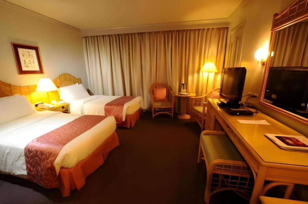 Casa Leticia Boutique Hotel Davao Bagian luar foto